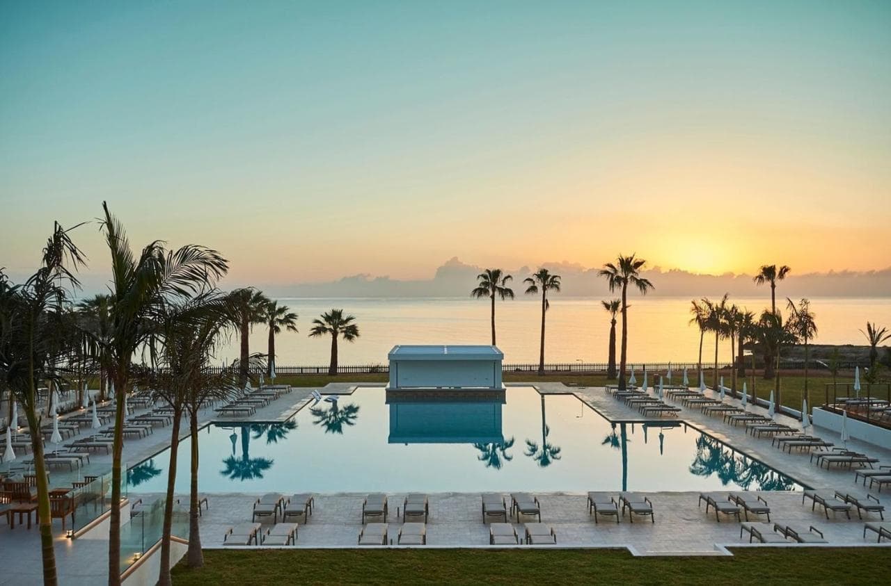 Sunrise Jade - Adults Only main view