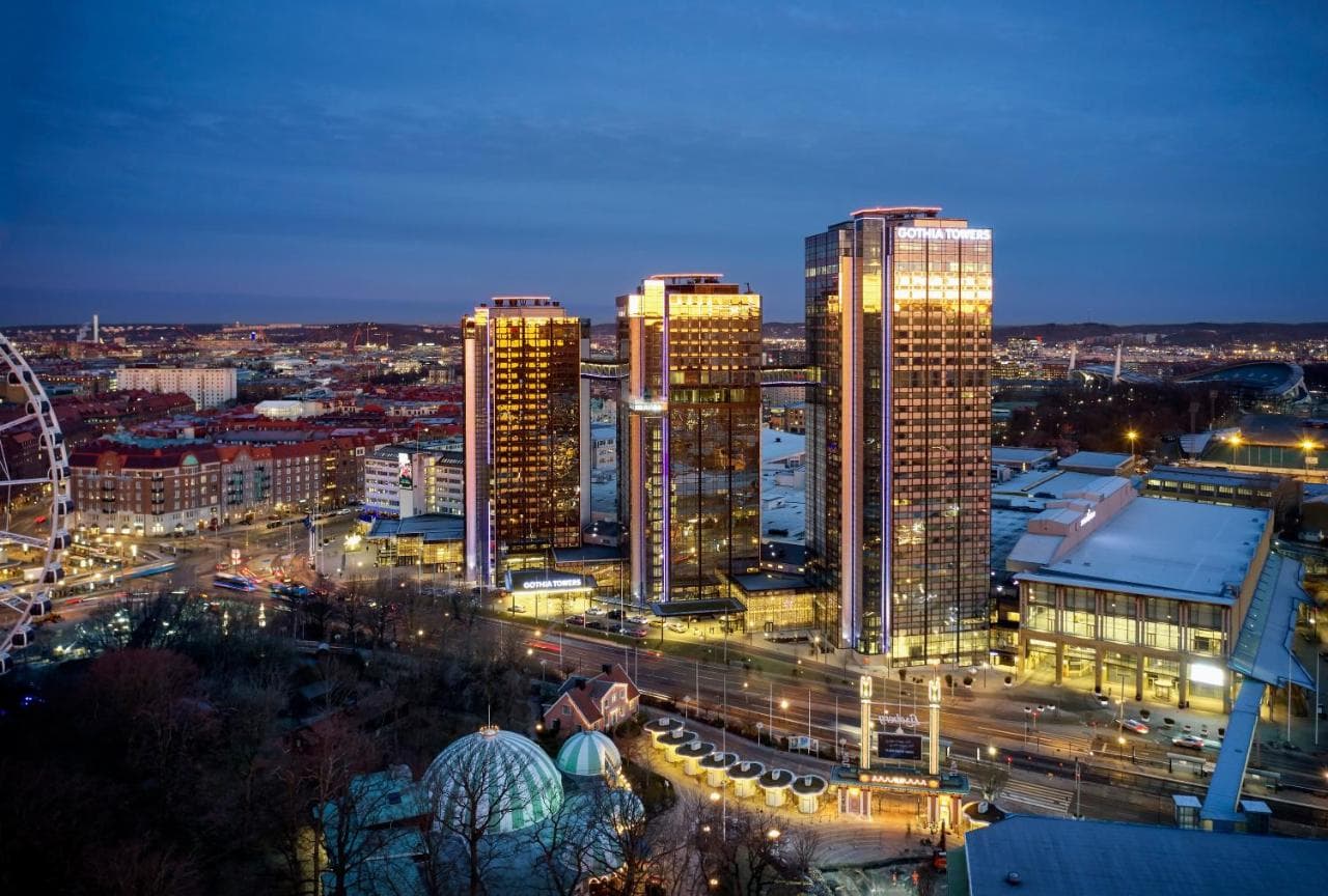 Gothia Towers & Upper House view 7