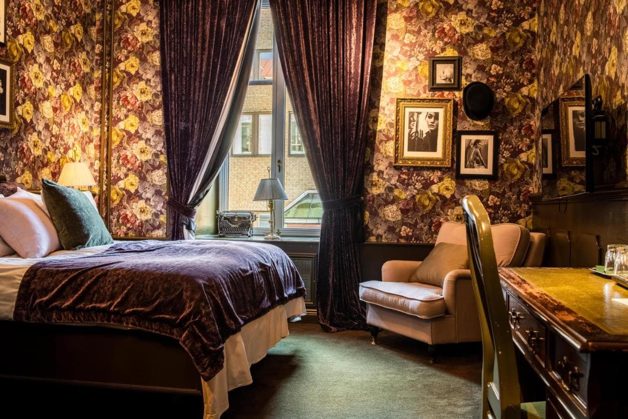 Hotel Pigalle view 3