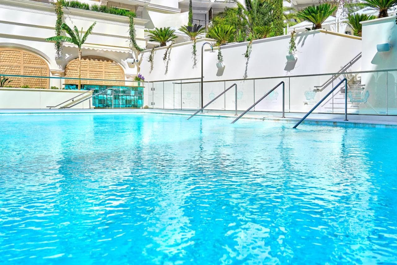 Carlton Cannes, a Regent Hotel view 8