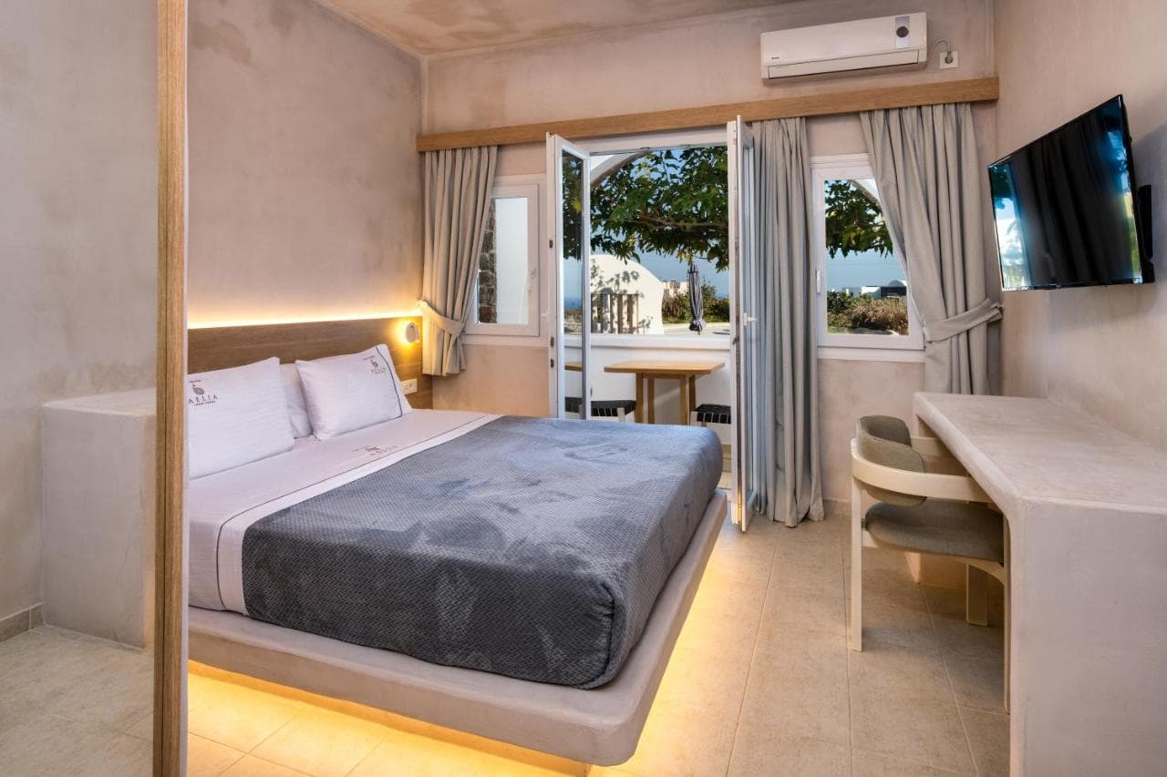 Aelia Luxury Suites view 2