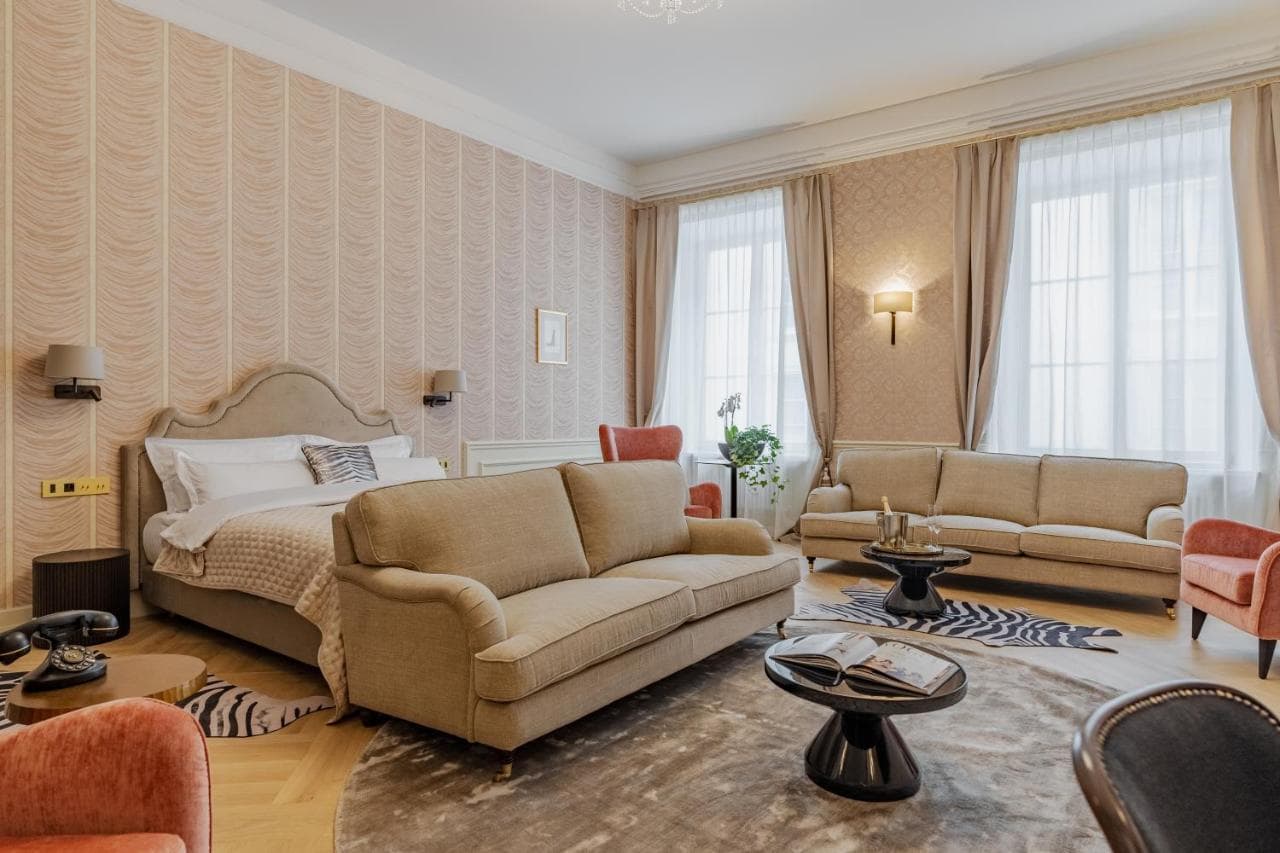 Hotel Unicus Palace Old Town - Destigo Hotels view 3