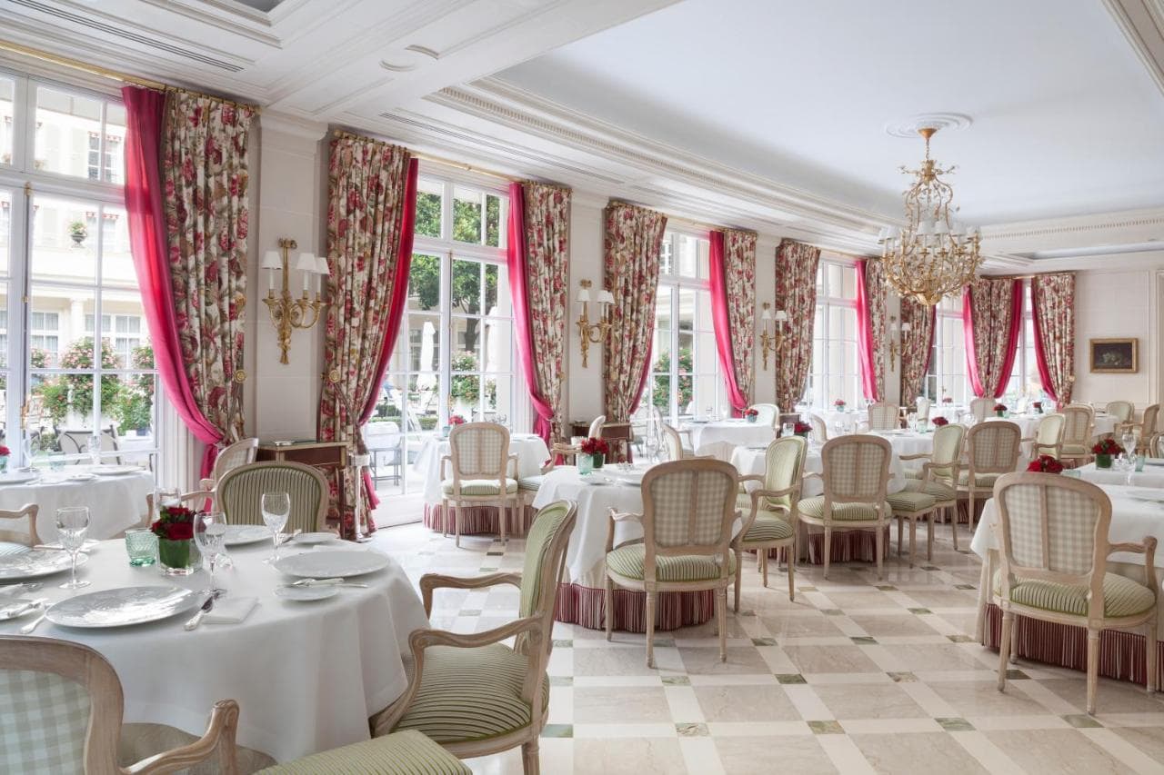 Le Bristol Paris, Oetker Hotels view 5