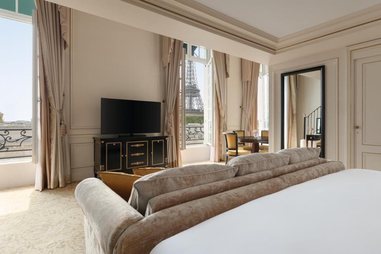 Shangri-La Paris view 6