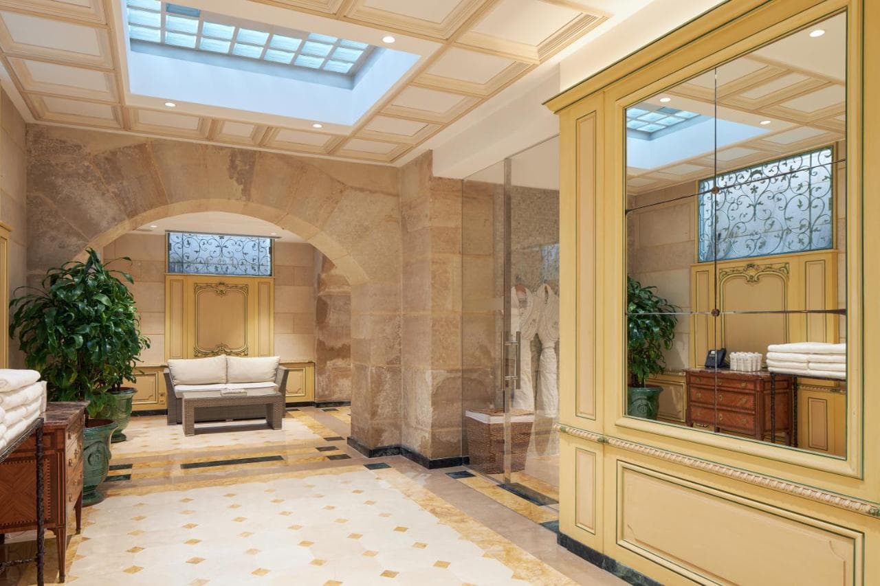 Hôtel Regina Louvre view 3