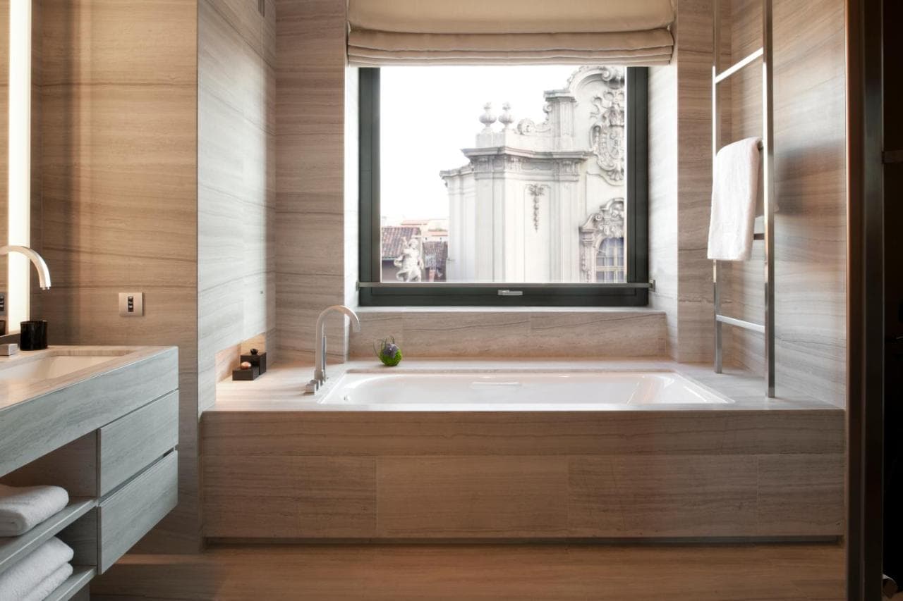 Armani Hotel Milano view 5