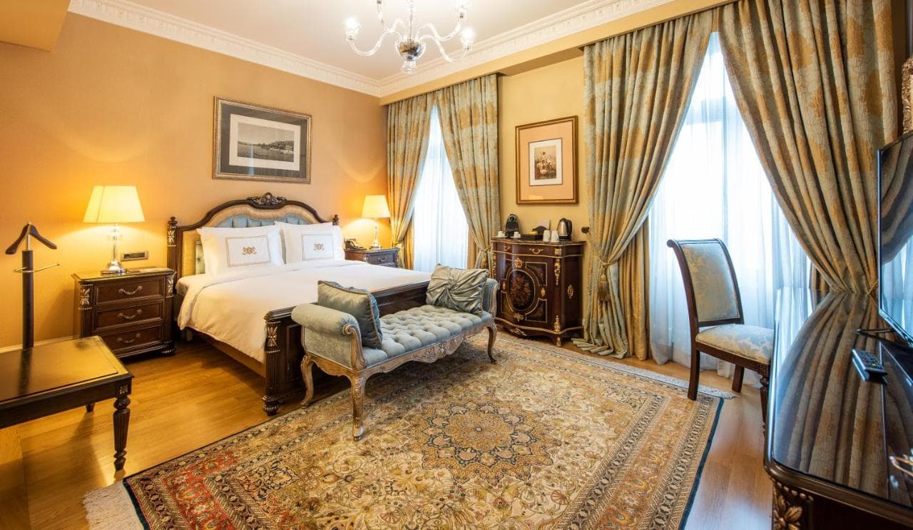 Pera Palace Hotel view 6