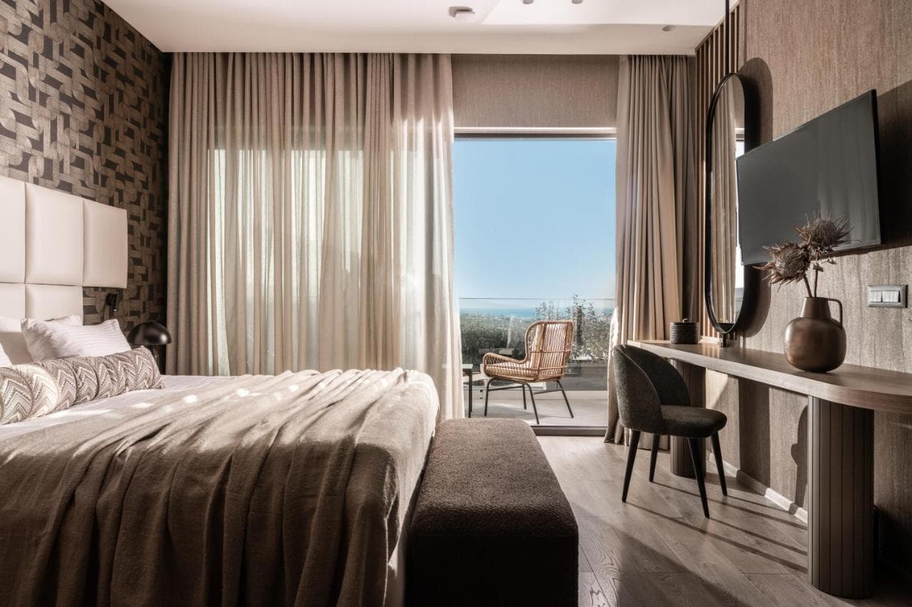 Elegance Luxury Executive Suites - Adults Only view 4