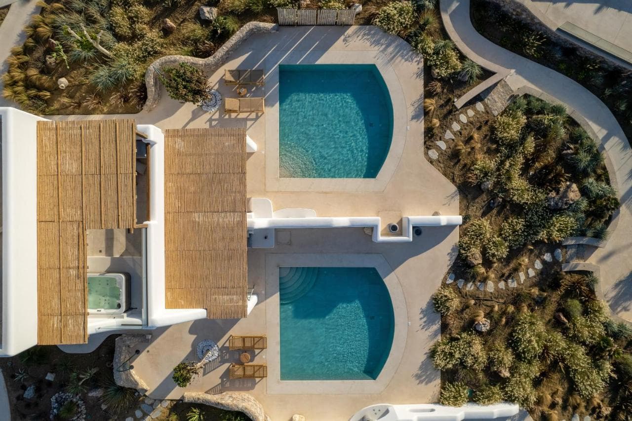 Blue Pearls-Adults Only Luxury Suites view 6
