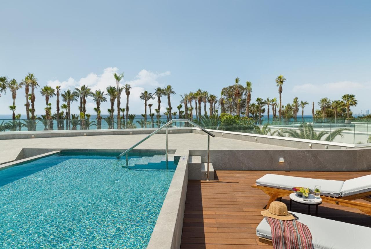 The GrandResort - Leonardo Limited Edition view 3