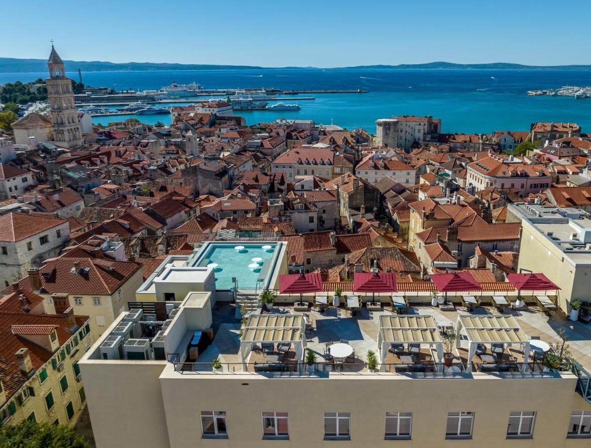 Cornaro Hotel view 5