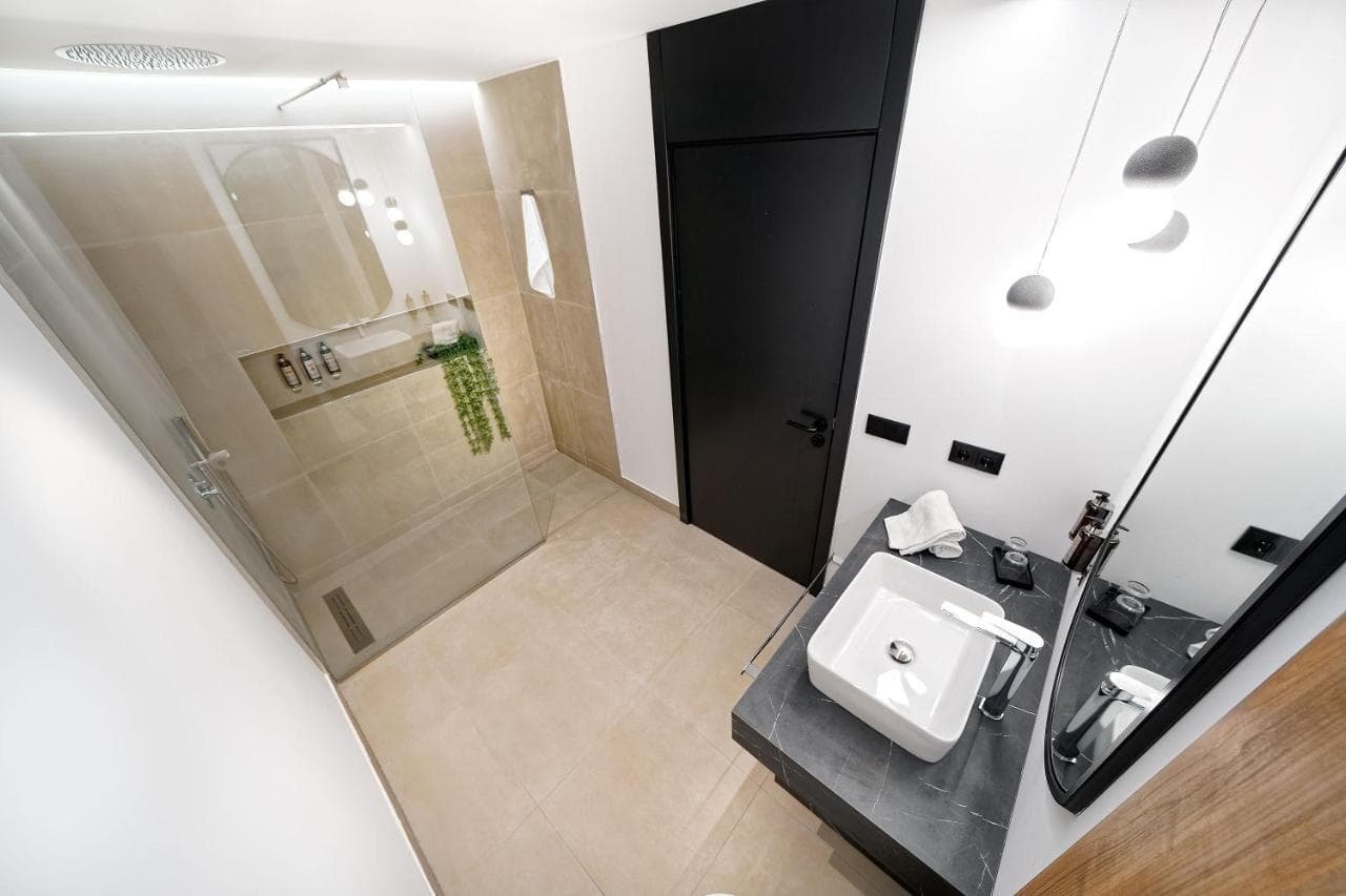 Bull Vital Suites & Spa Boutique Hotel - Only Adults view 6