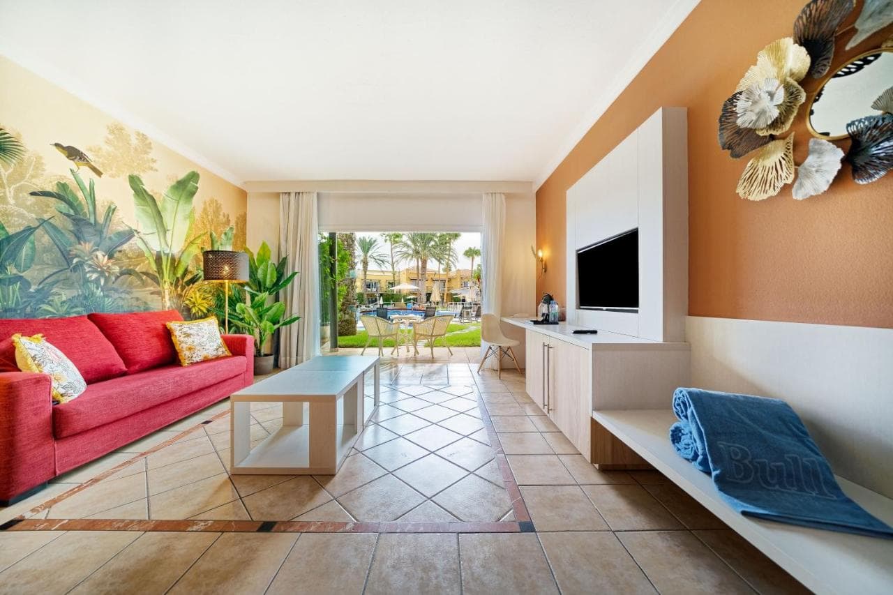 Bull Vital Suites & Spa Boutique Hotel - Only Adults view 5