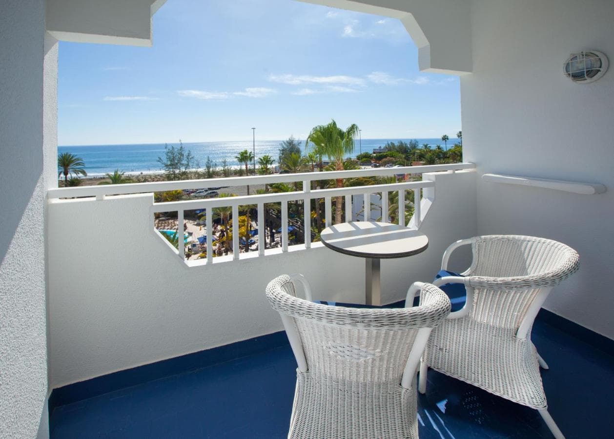 Corallium Beach by Lopesan Hotels - Adults Only view 4