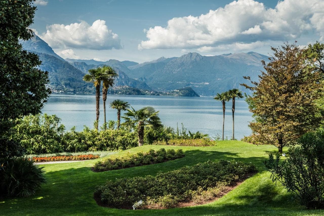 Villa Lario Resort Mandello view 8