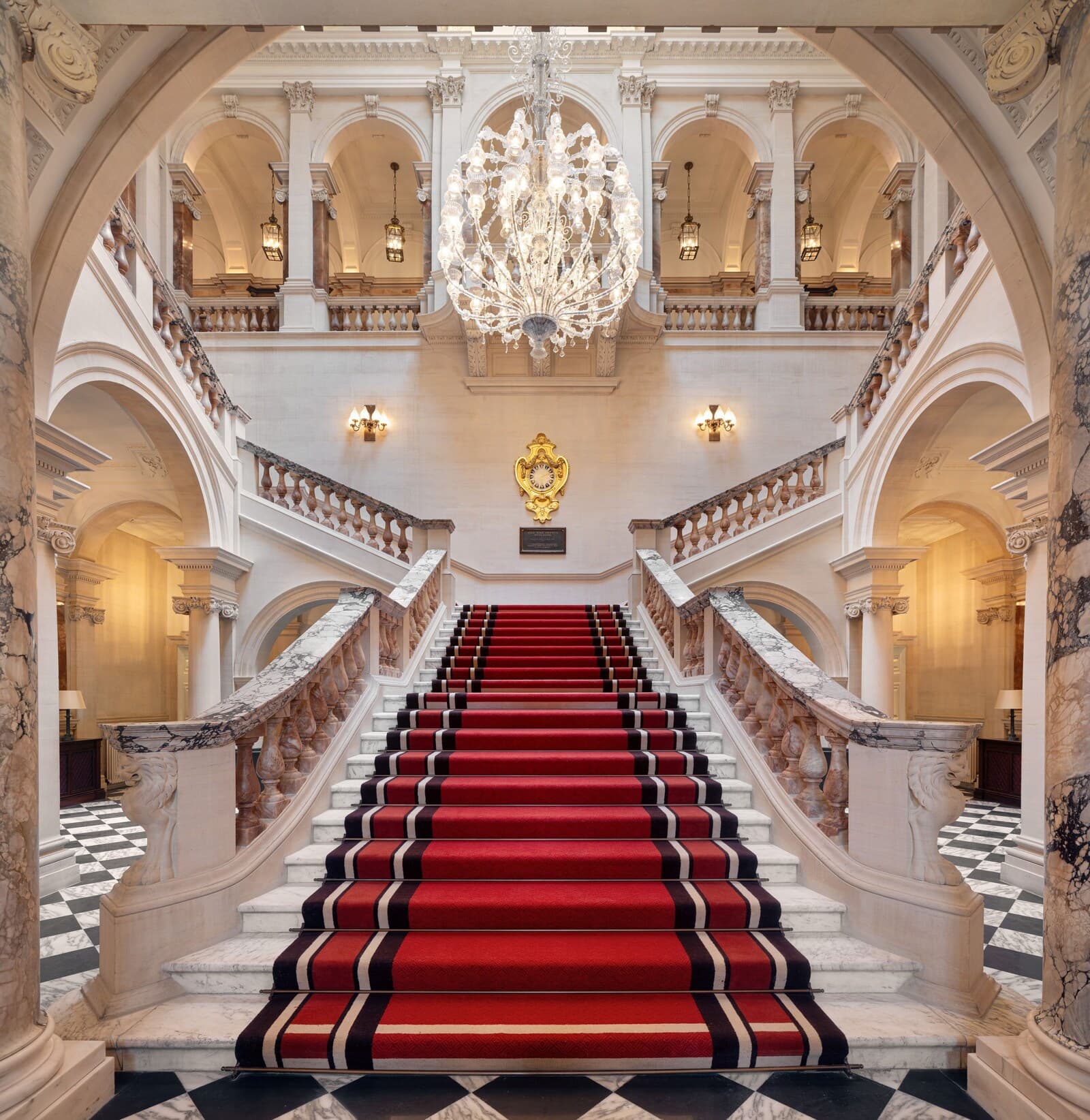 Raffles London at The OWO – Hauptbild