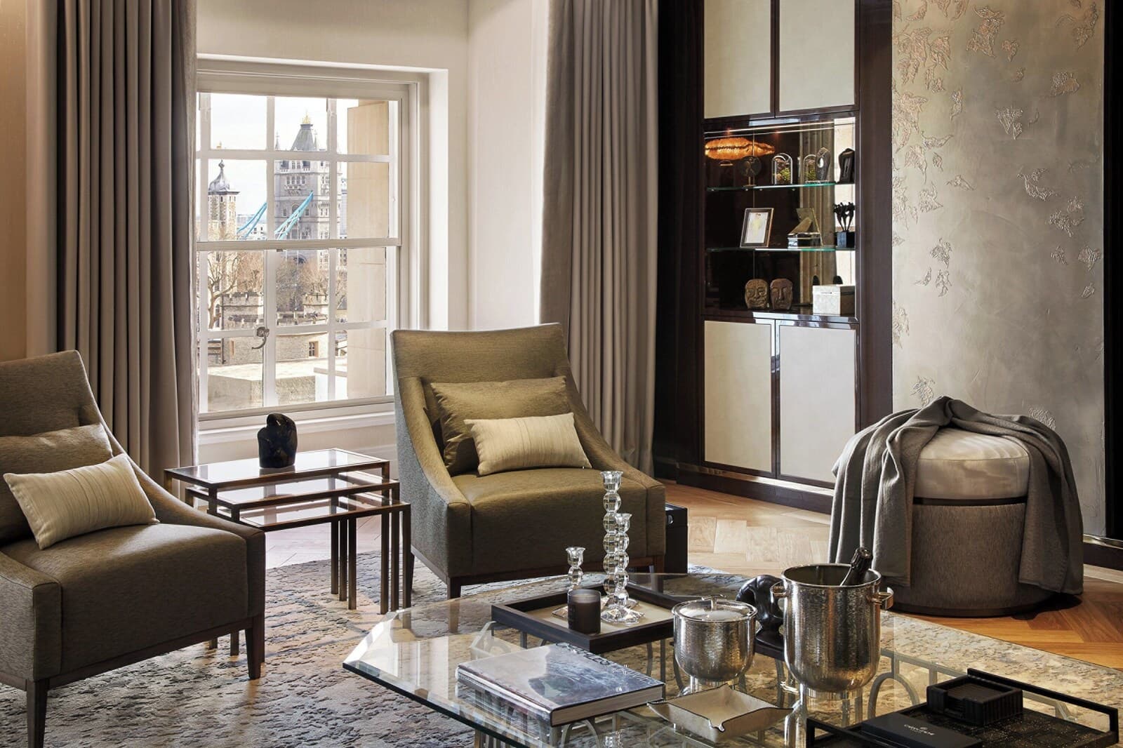 Four Seasons Hotel London at Tower Bridge – Bild 3