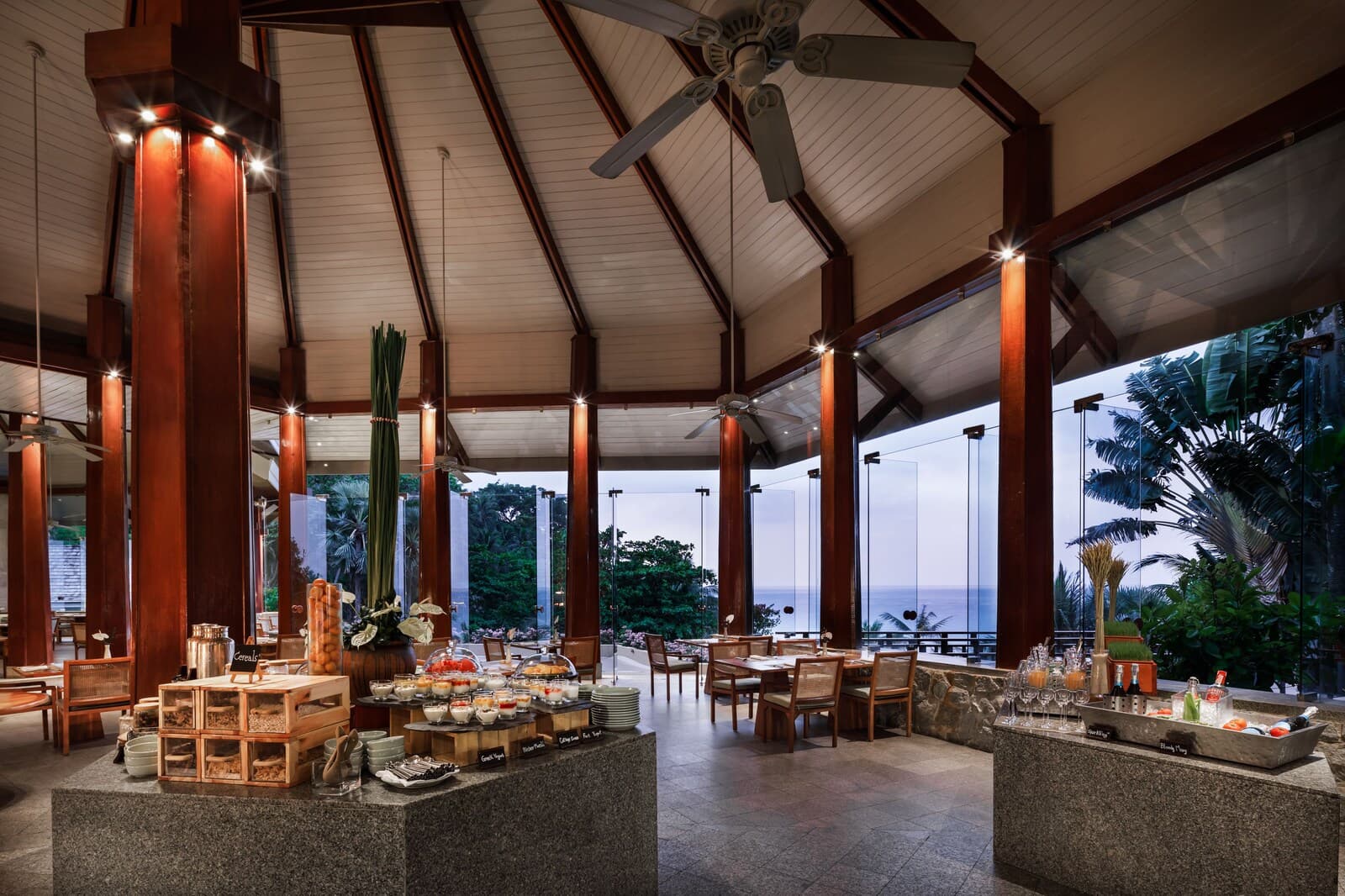 The Surin Phuket – Bild 8