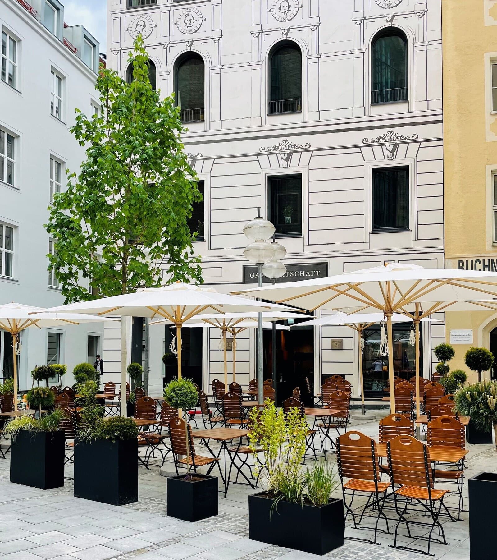 DO & CO Hotel München – Hauptbild