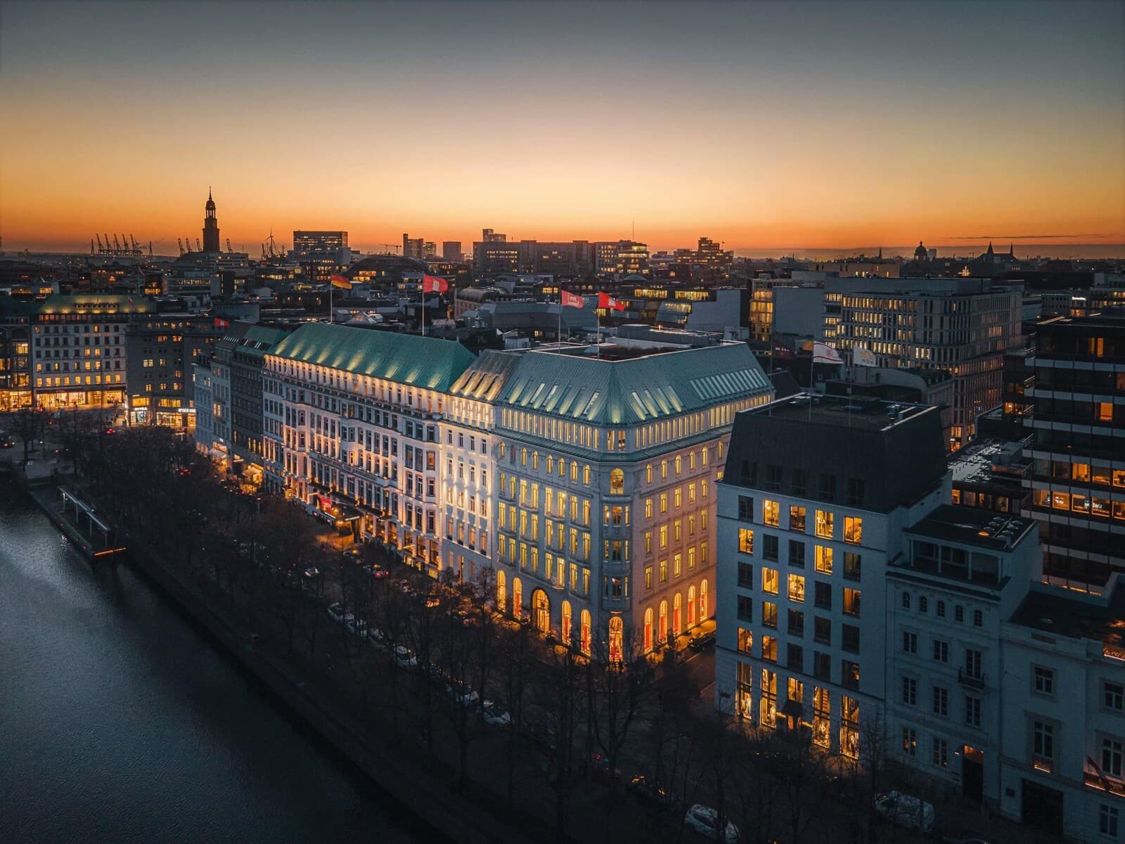 Fairmont Hotel Vier Jahreszeiten – Bild 4